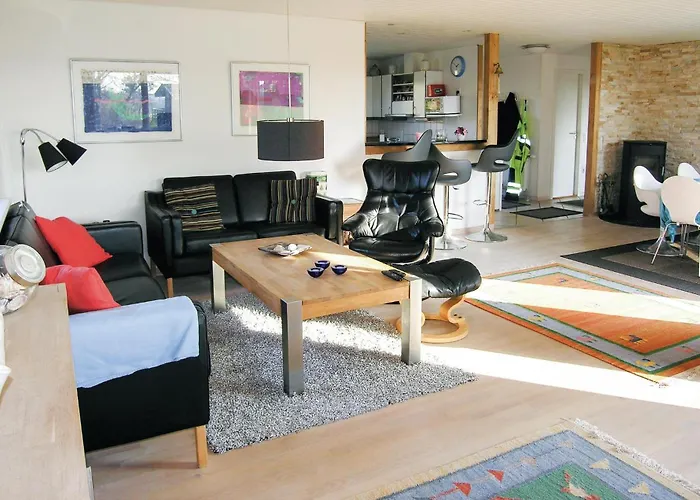 Two-bedroom In Rudkobing * Spodsbjerg